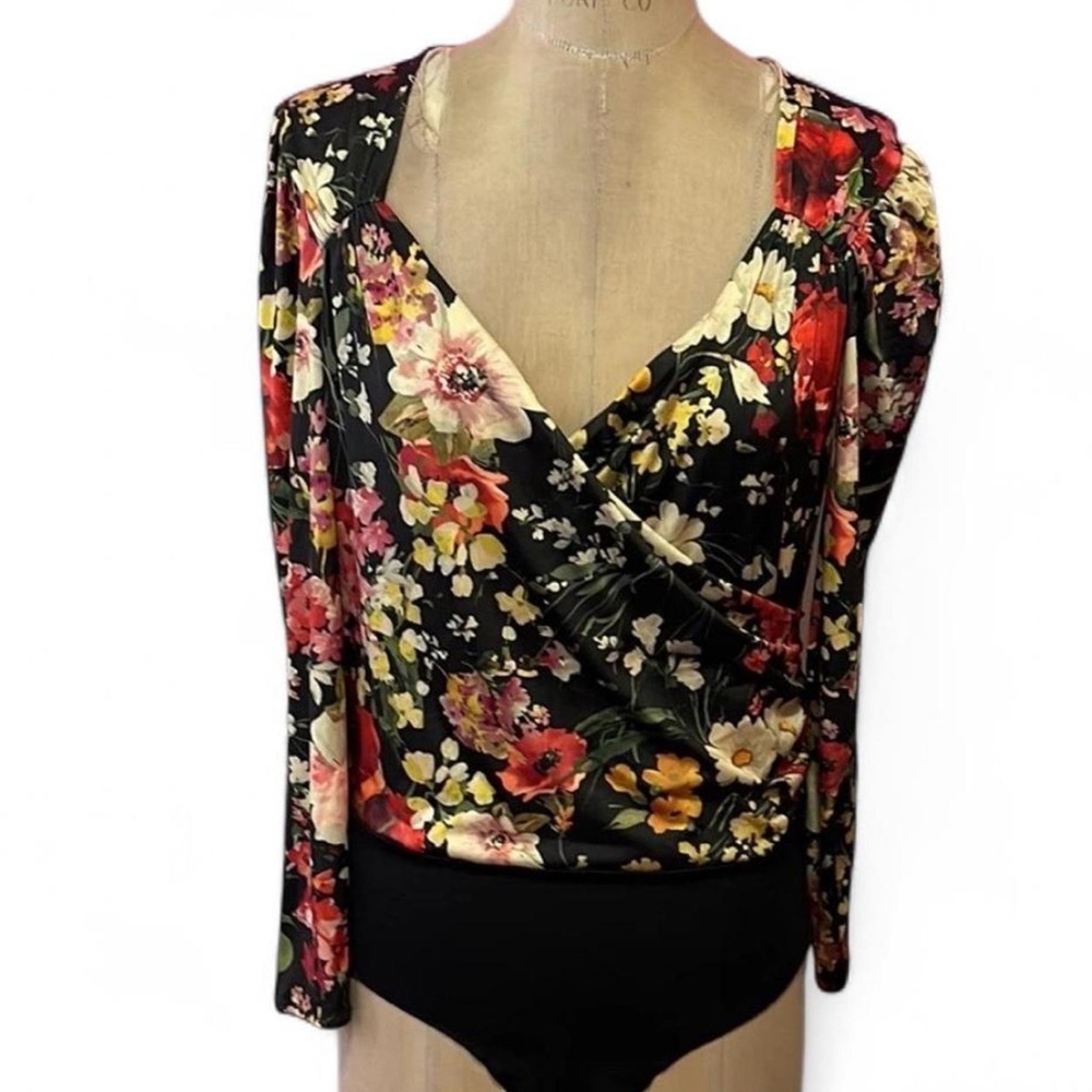 Designer Zara Multicolor Floral Wrap Low V-Neck Bodysuit Women’s Size M - Picture 3 of 9
